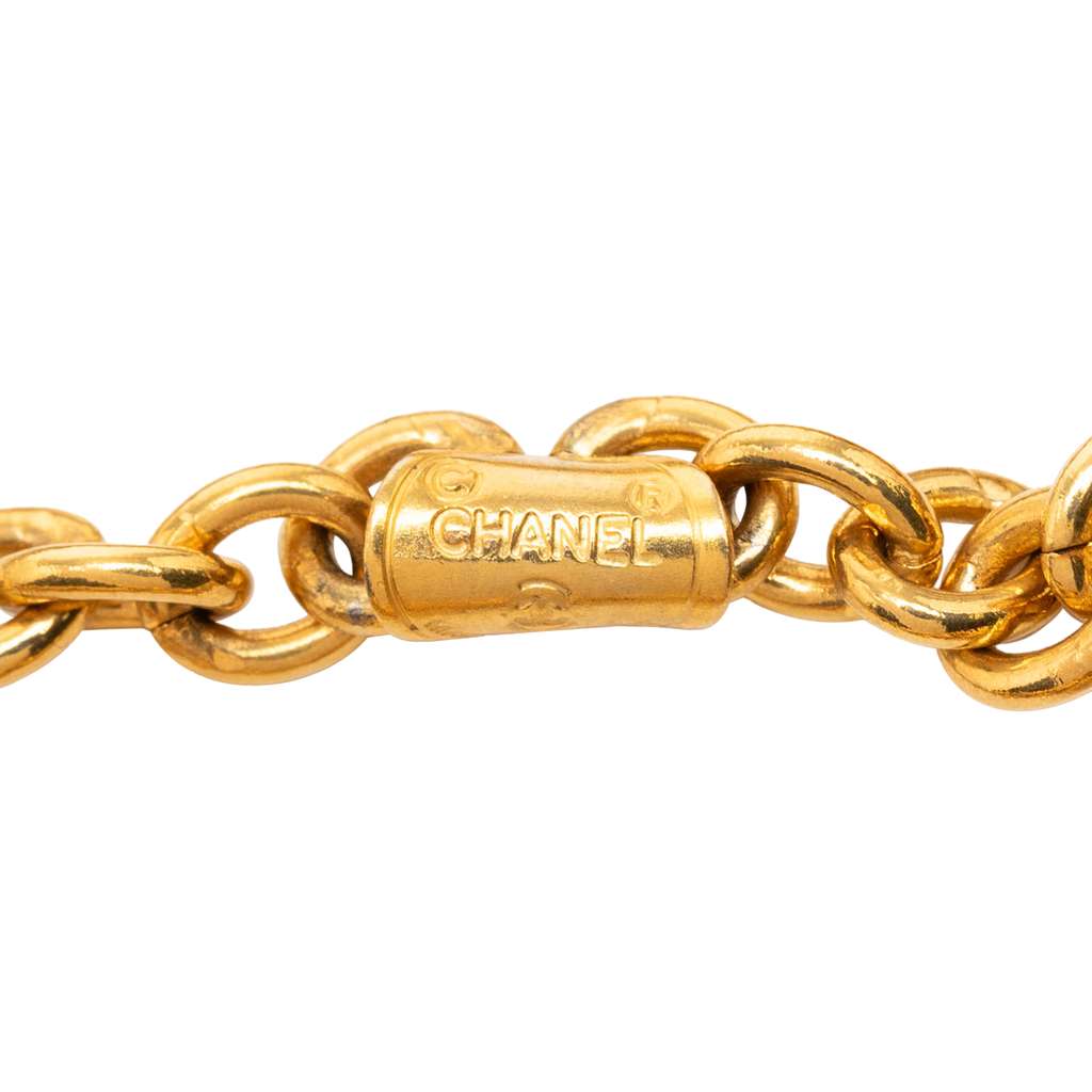 Chanel CC Gold Plated Triple Chain Rope Triangle Pendant Necklace Gold Metal Good condition - Model View