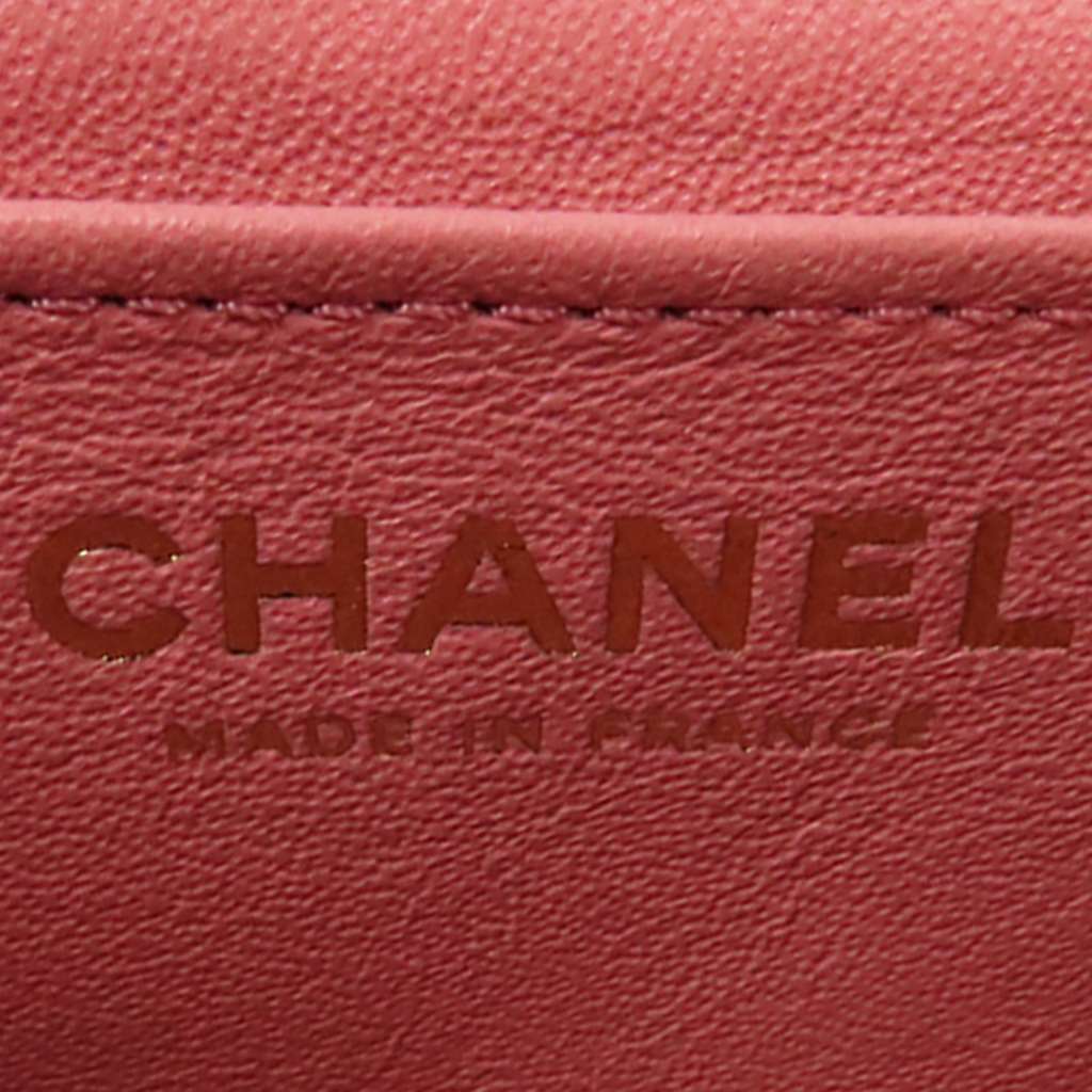 Chanel Quilted Aged Calfskin Reissue 2.55 Single Flap 224 Pink Leather Good condition - Box View