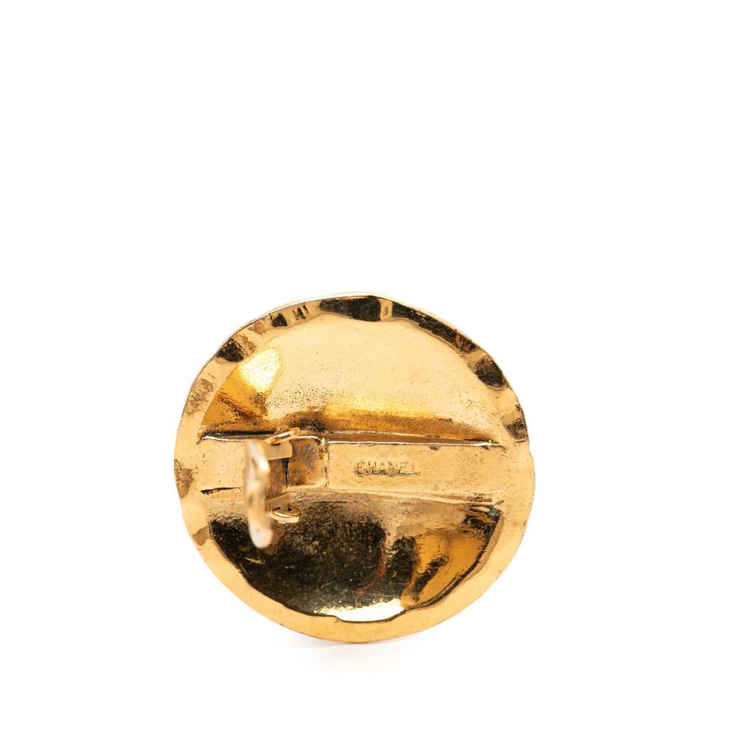 Chanel CC Gold Plated Quilted Round Clip-on Earrings Gold Metal Good condition - Inside View
