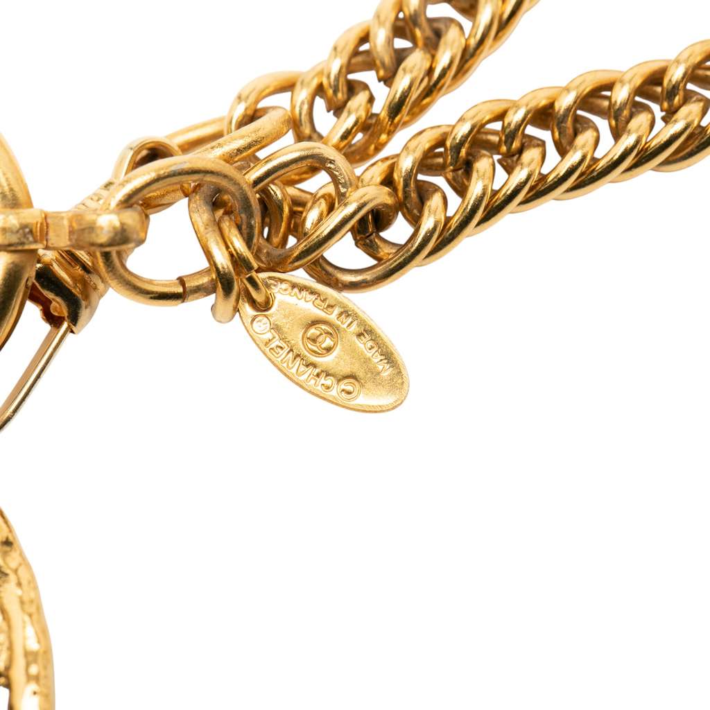 Chanel CC Gold Plated Encircled Flower Pendant Necklace Gold Metal Good condition - Back View