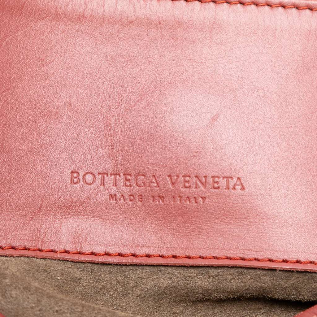 Bottega Veneta Medium Nappa Intrecciato Roma Tote Red Leather Good condition - Box View