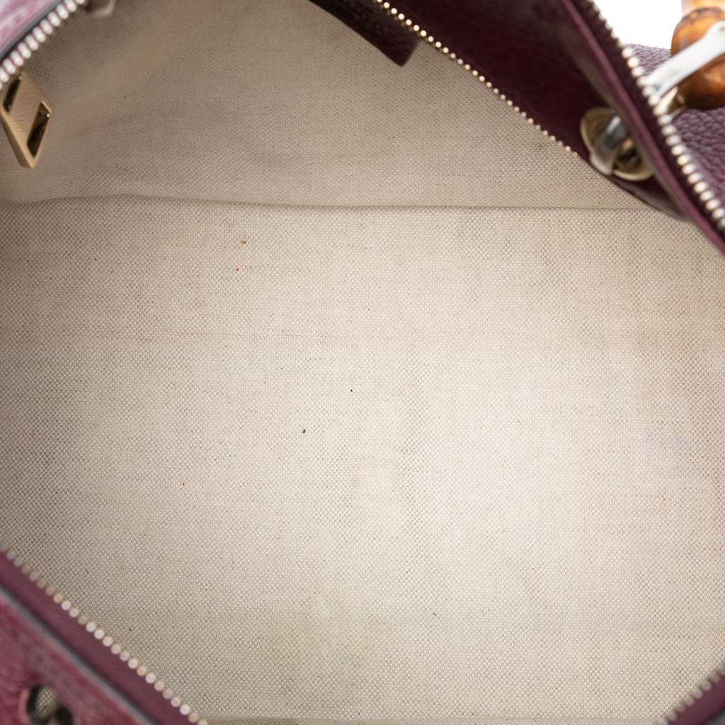 Gucci Medium Calfskin Bamboo Shopper Boston Bag Red Leather Good condition - Model View