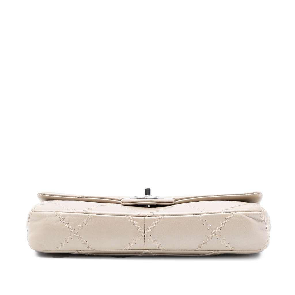 Chanel CC Quilted Lambskin Ultimate Stitch Flap Gold Leather Good condition - Inside View