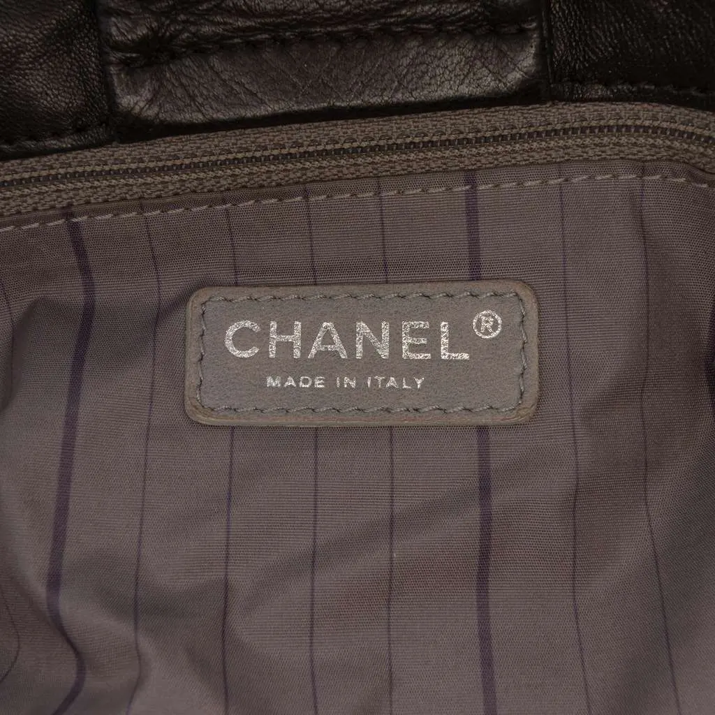 Chanel Lambskin Studded CC Accordion Flap Black Leather Very good - Box View