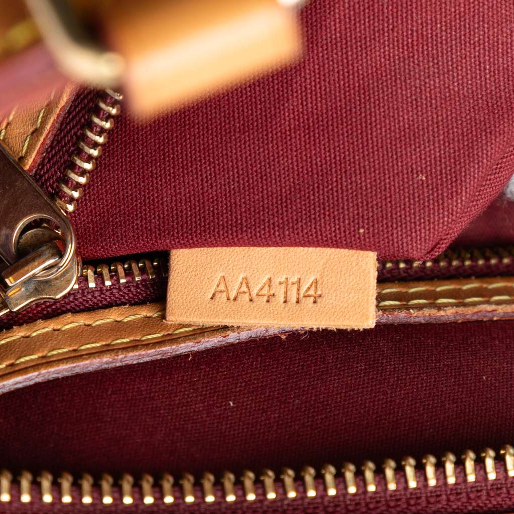 Louis Vuitton Monogram Vernis Brea MM Red Leather Good condition - Box View