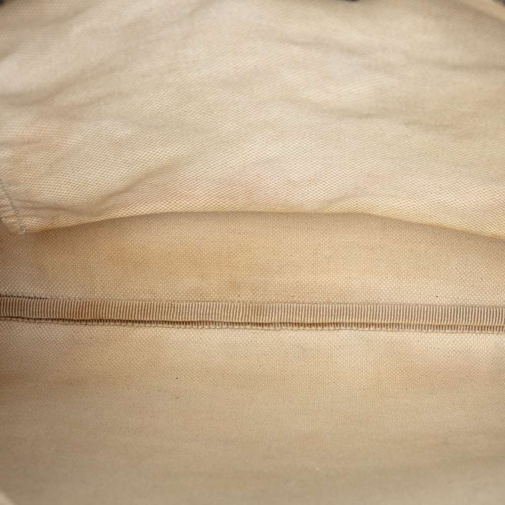 Gucci GG Supreme Crossbody Brown Canvas Good condition - Model View