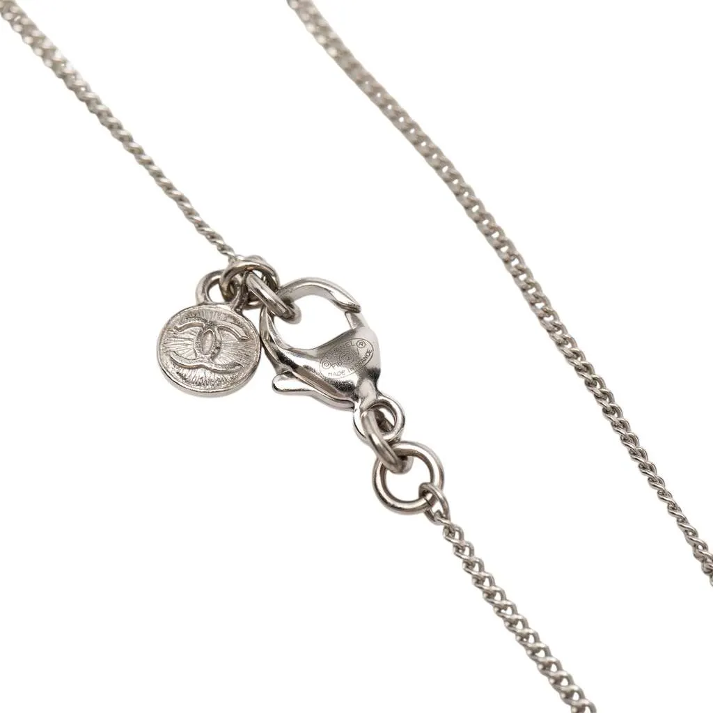 Chanel CC Silver Plated Beads and Rhinestones Star Pendant Necklace Silver Metal Very good - Box View