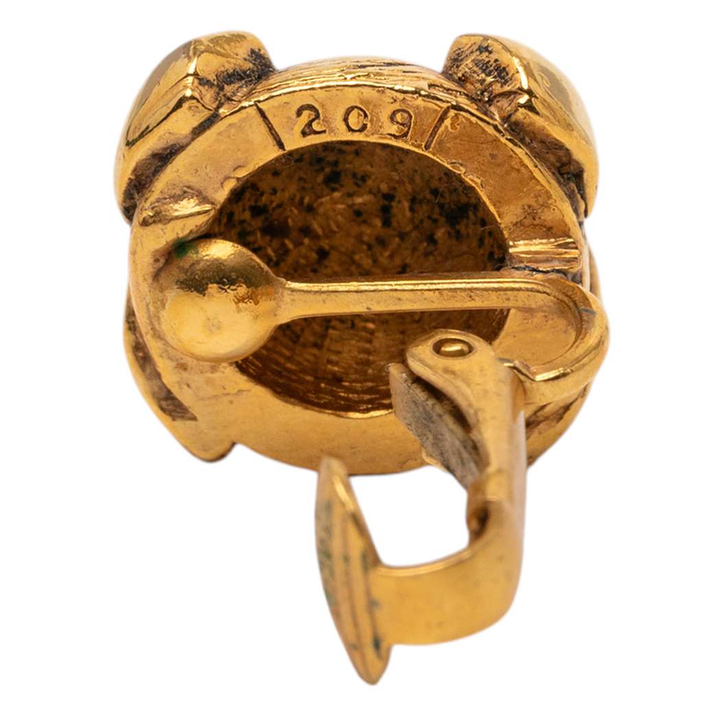 Chanel CC Gold Plated Round Clip On Earrings Gold Metal Good condition - Inside View