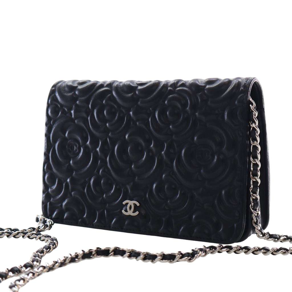 Chanel CC Embossed Lambskin Camellia Wallet On Chain Black Leather Good condition - Back View
