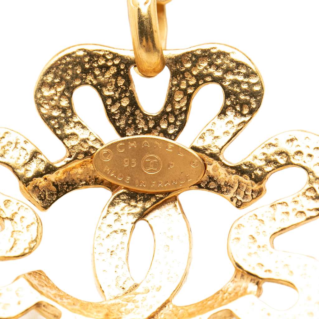 Chanel Gold Plated CC Flower Pendant Necklace Gold Metal Good condition - Inside View