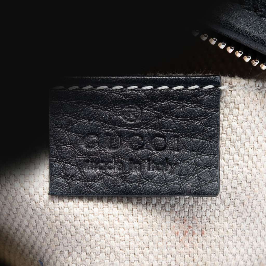 Gucci Mini Pebbled Calfskin Soho Chain Crossbody Black Leather Good condition - Box View