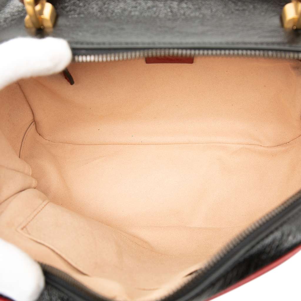 Gucci Small GG Marmont Matelasse Diagonal Leather Torchon Bamboo Satchel Black Leather Good condition - Model View