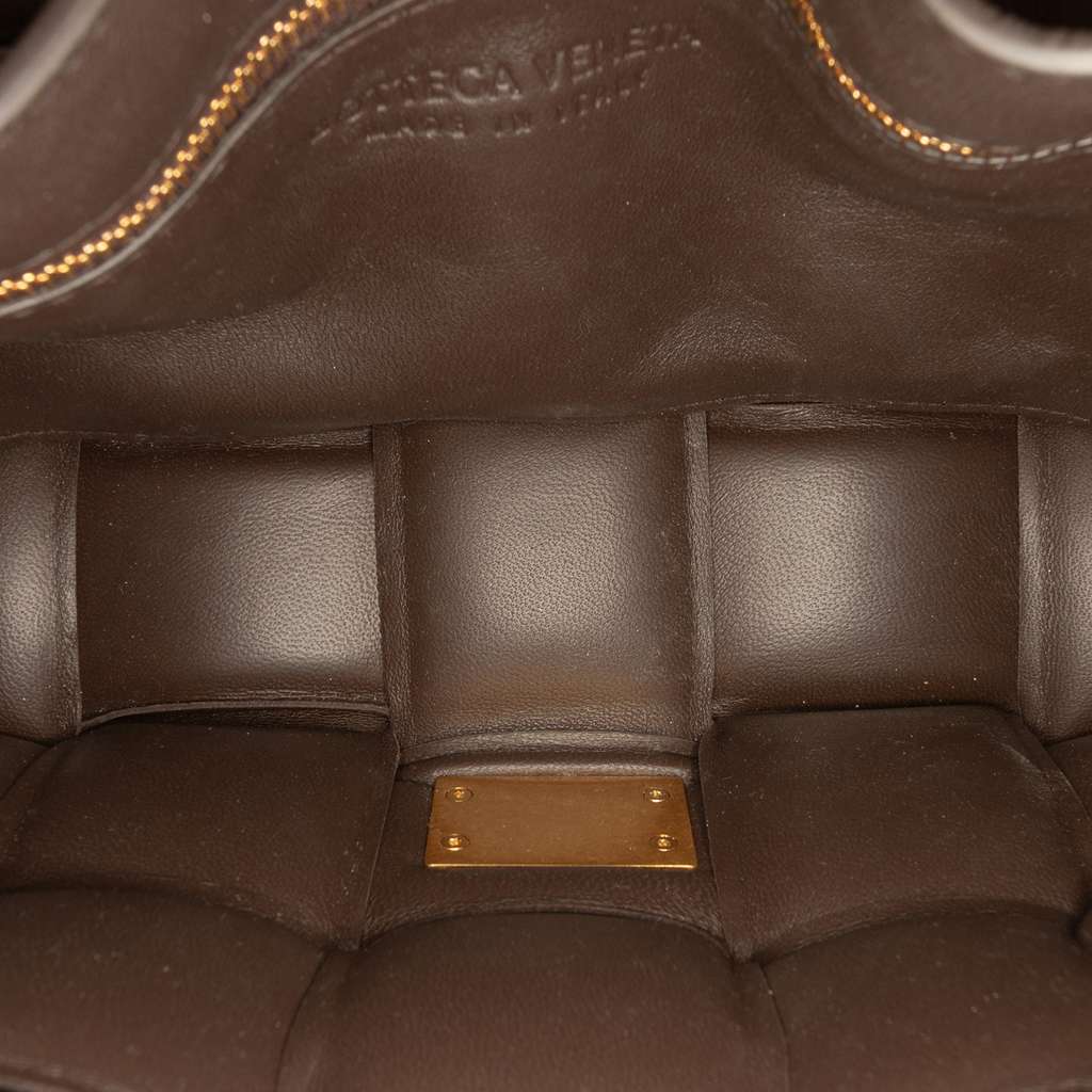Bottega Veneta Nappa Intrecciato Padded Cassette Crossbody Brown Leather Good condition - Model View