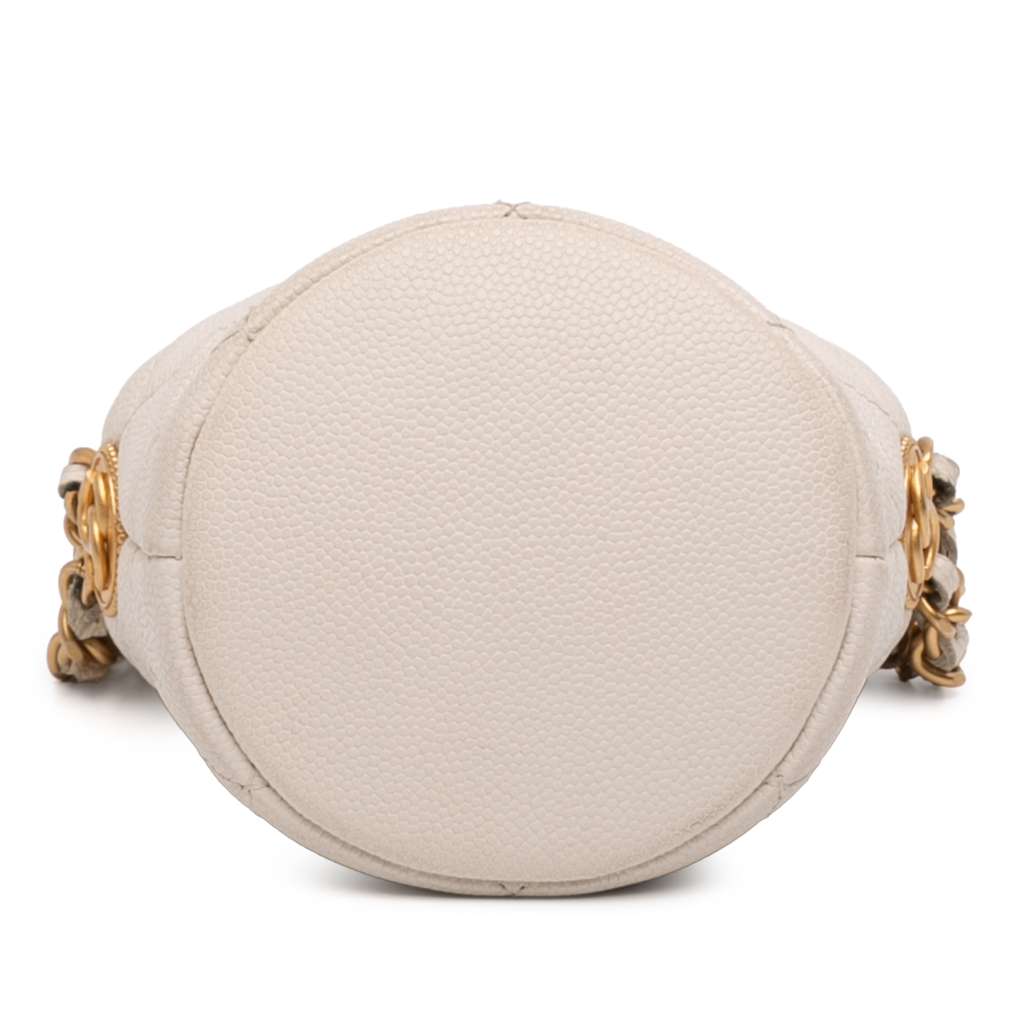 Chanel Mini Quilted Caviar Twist Your Buttons Drawstring Bucket Bag White Leather Good condition - Inside View