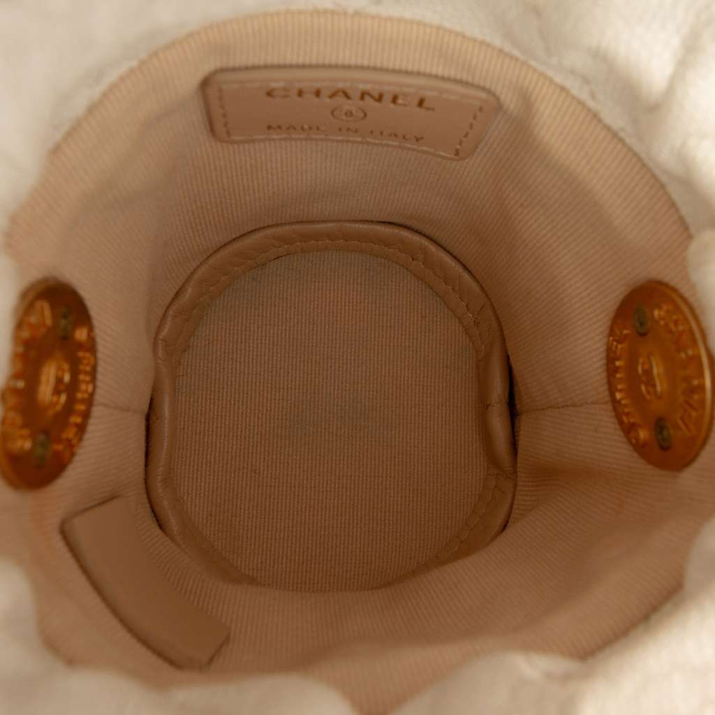 Chanel Mini Quilted Caviar Twist Your Buttons Drawstring Bucket Bag White Leather Good condition - Model View