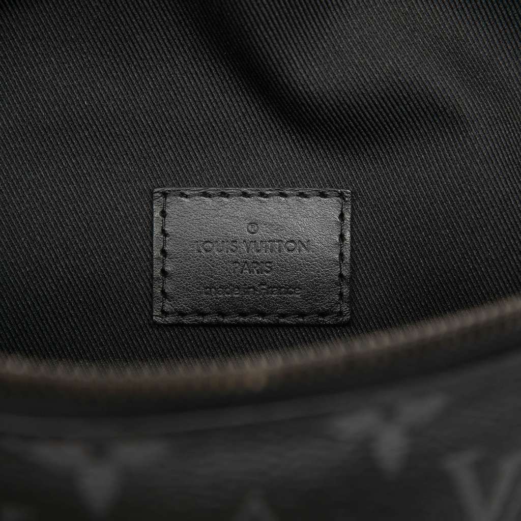 Louis Vuitton Monogram Eclipse Discovery Bumbag PM Black Good condition - Box View