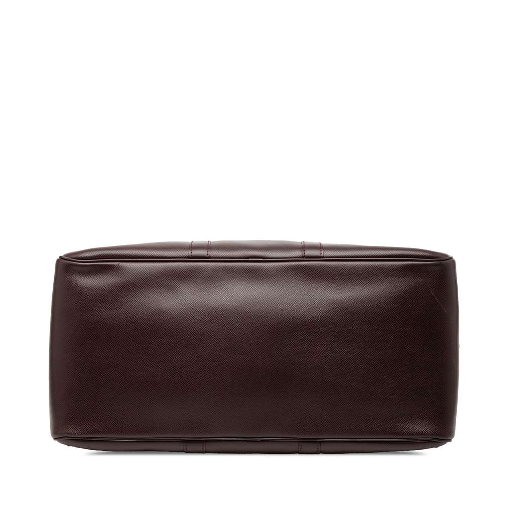 Louis Vuitton Taiga Kendall PM Red Leather Good condition - Inside View