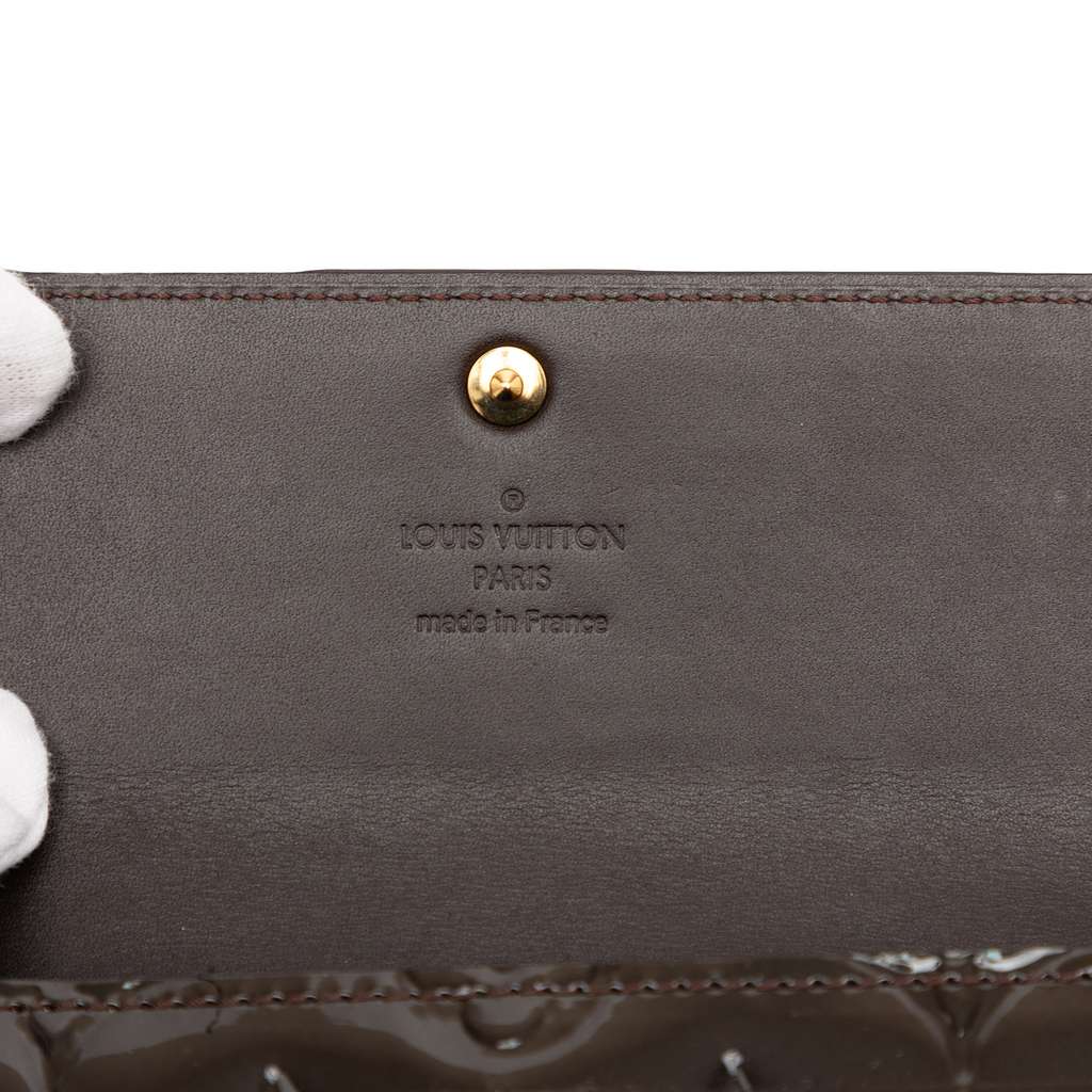 Louis Vuitton Monogram Vernis Sarah Wallet Purple Leather Good condition - Box View