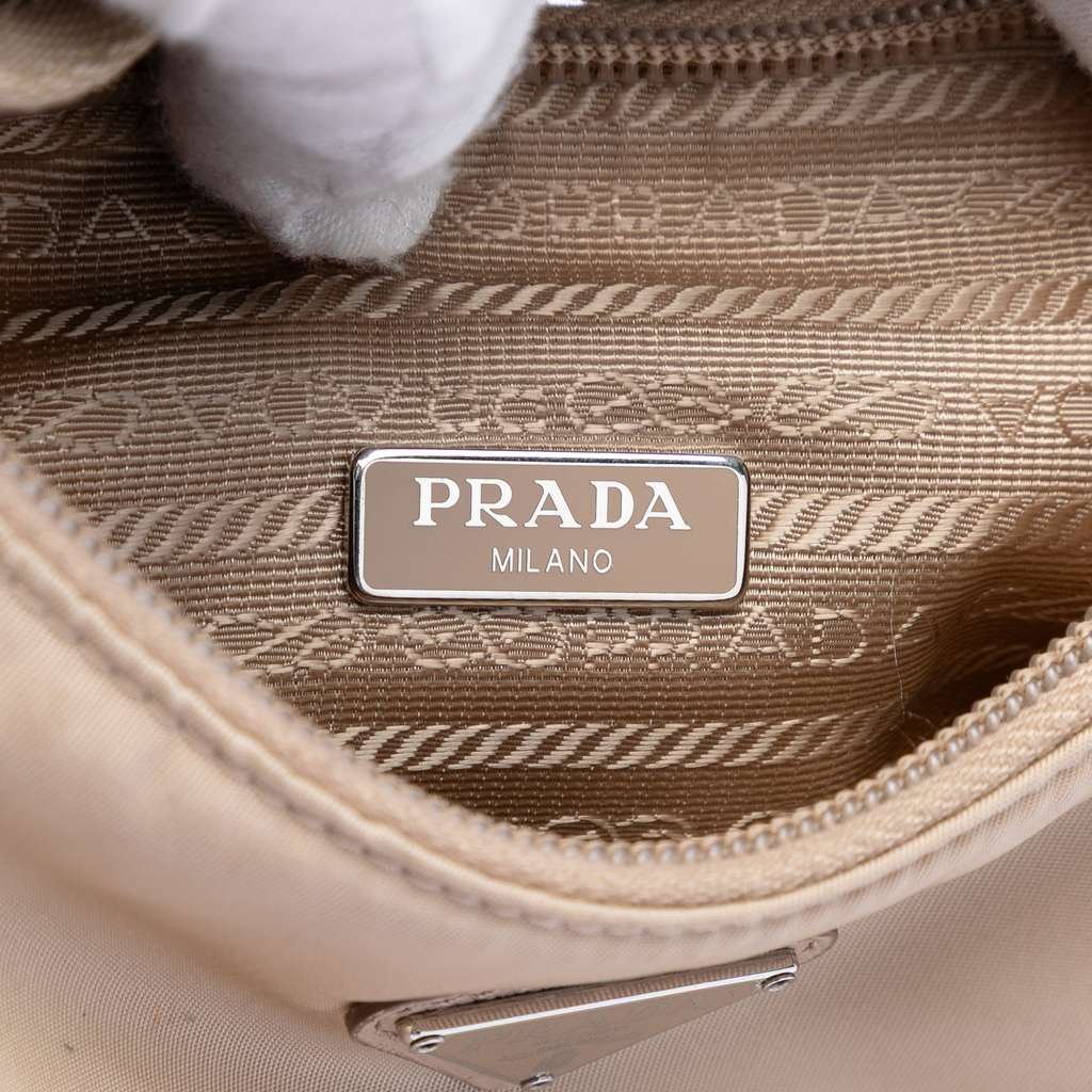 Prada Mini Tessuto Re Edition 2000 Shoulder Bag Brown Good condition - Box View