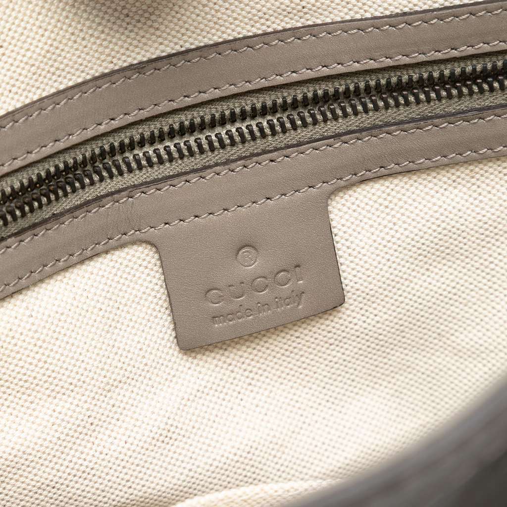 Gucci Guccissima Scarlett Tote Grey Leather Good condition - Box View