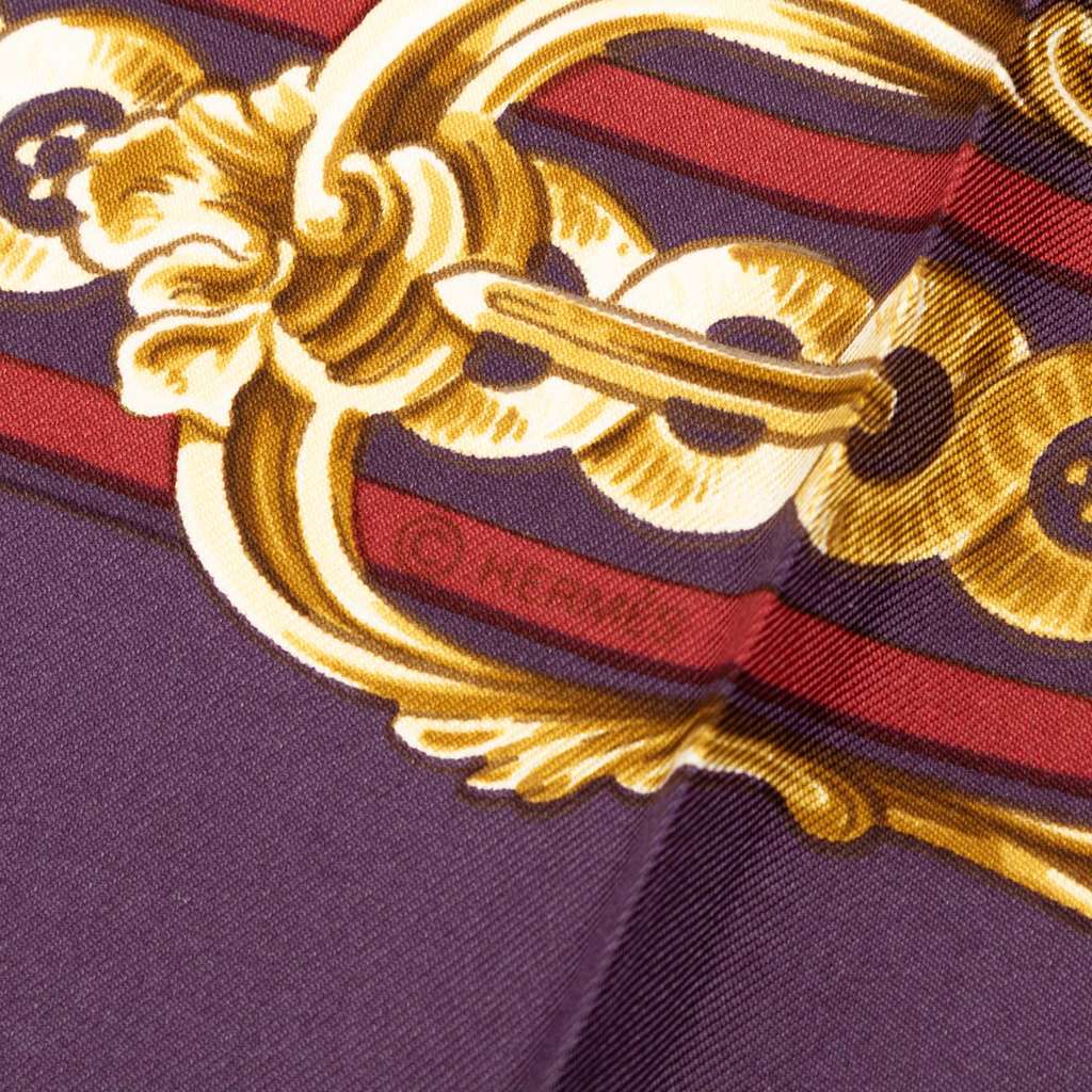 Hermès Bride de Cour Silk Scarf 90 Purple Silk Good condition - Box View