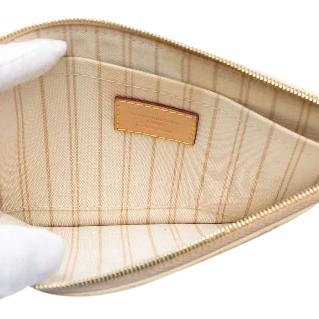 Louis Vuitton Damier Azur Neverfull MM Pouch White Good condition - Model View