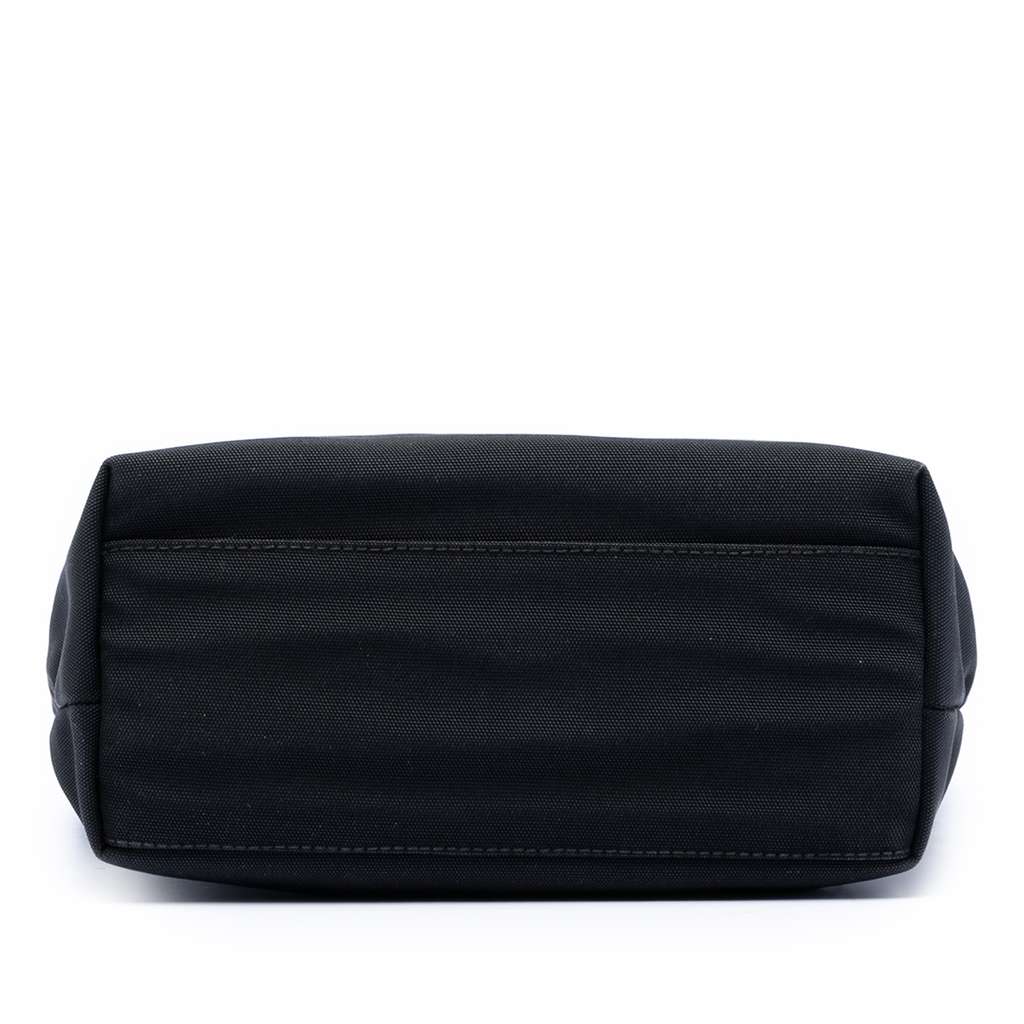 Gucci GG Canvas Handbag Black Canvas Good condition - Inside View