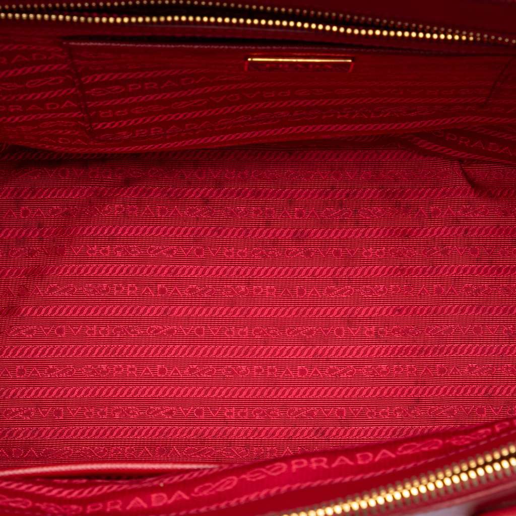 Prada Large Saffiano Lux Galleria Double Zip Satchel Red Leather Fair condition - Model View