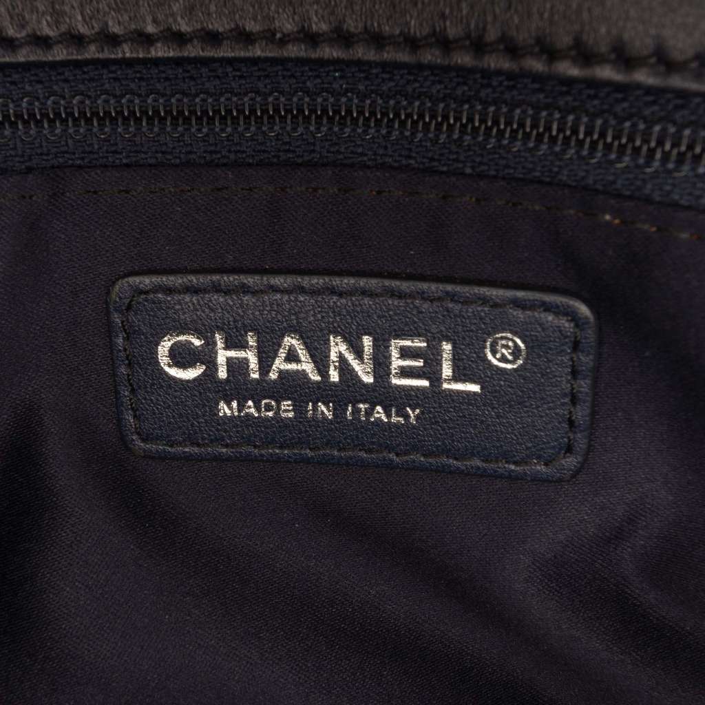 Chanel Medium Quilted Lambskin 3 Accordion Flap Black Leather Good condition - Box View