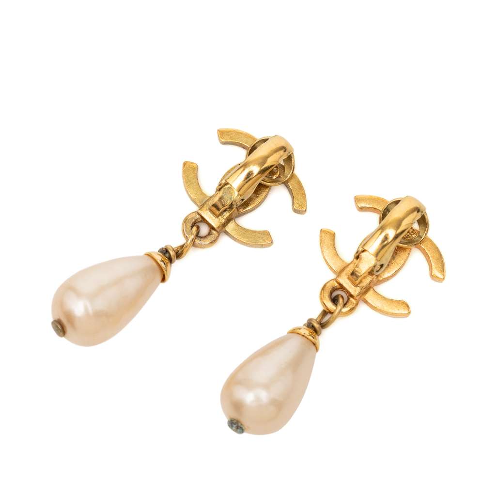 Chanel CC Gold Plated Faux Pearl Drop Clip On Earrings Gold Metal Good condition - Back View