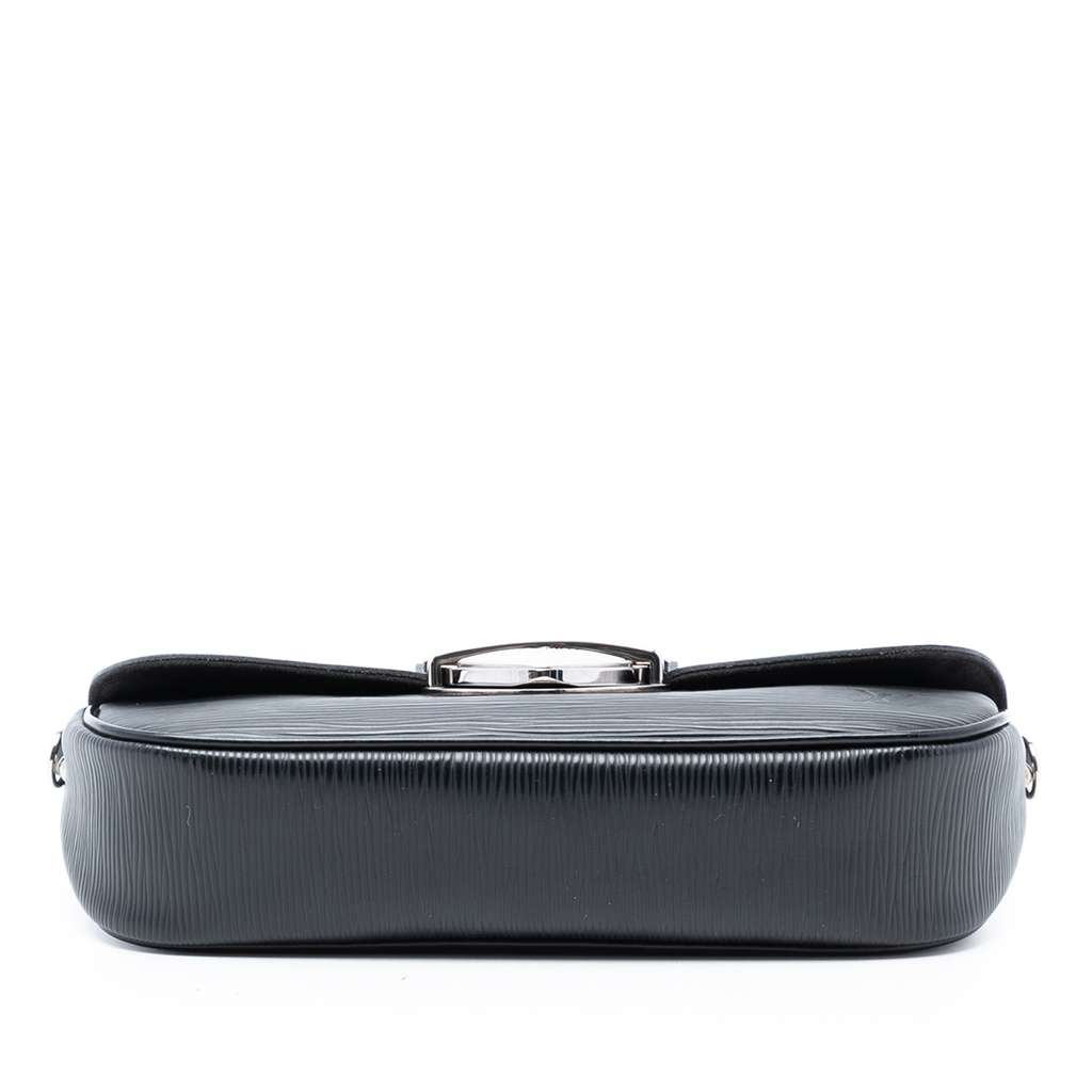 Louis Vuitton Epi Pochette Montaigne Black Leather Good condition - Inside View