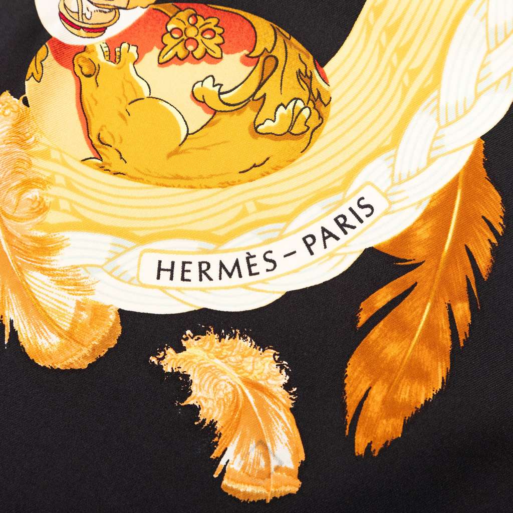 Hermès Couvee d Hermes Silk Scarf 90 Black Silk Good condition - Inside View