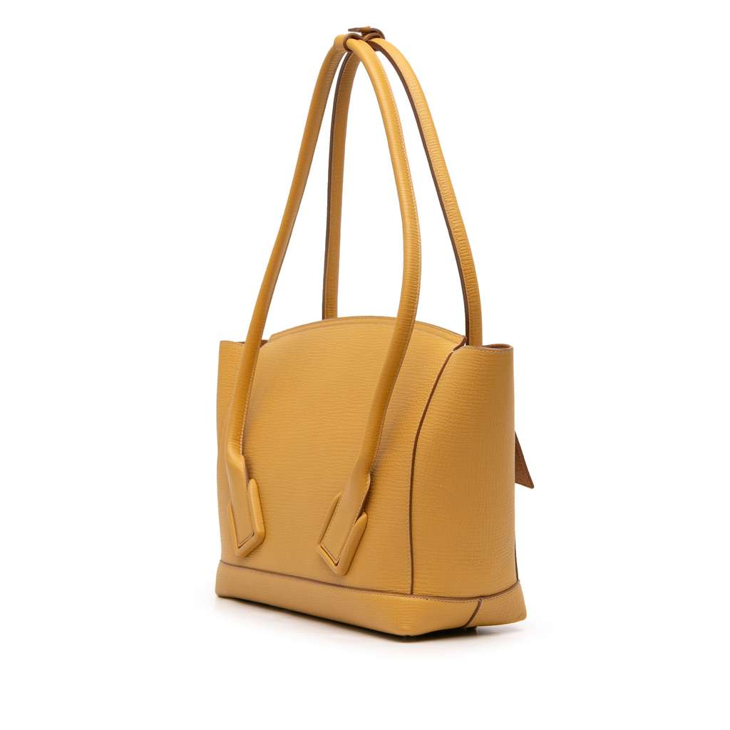Bottega Veneta Medium Grained Calfskin The Arco Tote Yellow Leather Good condition - Back View