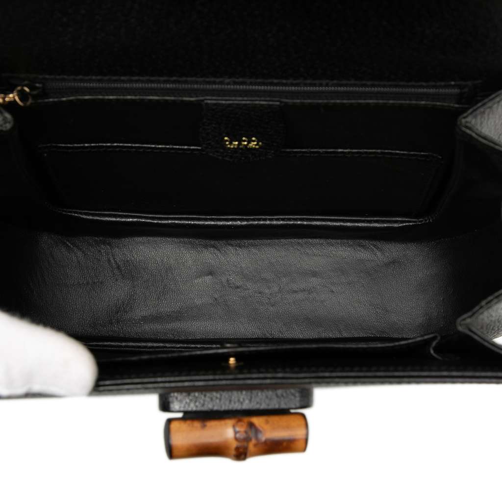 Gucci Grained Calfskin Bamboo Night Black Leather Good condition - Model View