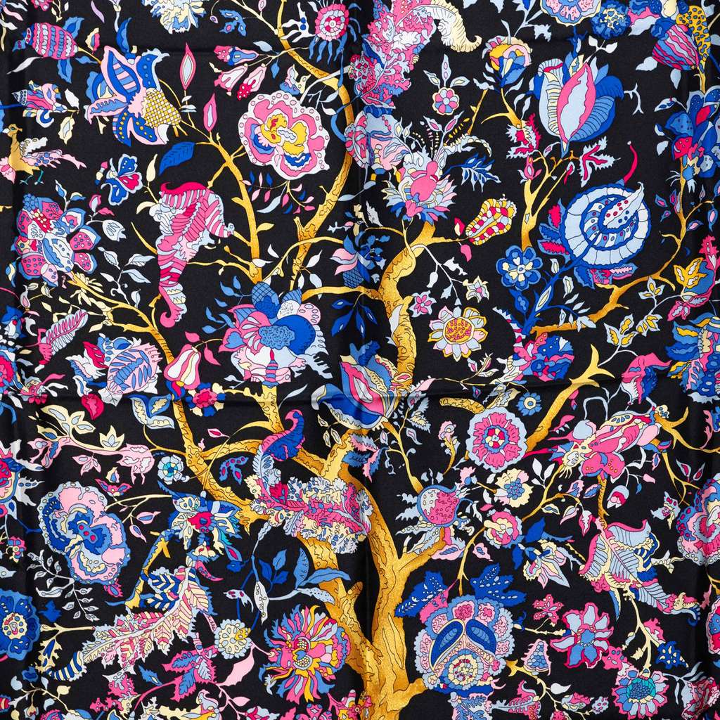 Hermès Fantaisies Indiennes Silk Scarf 90 Black Silk Good condition - Back View