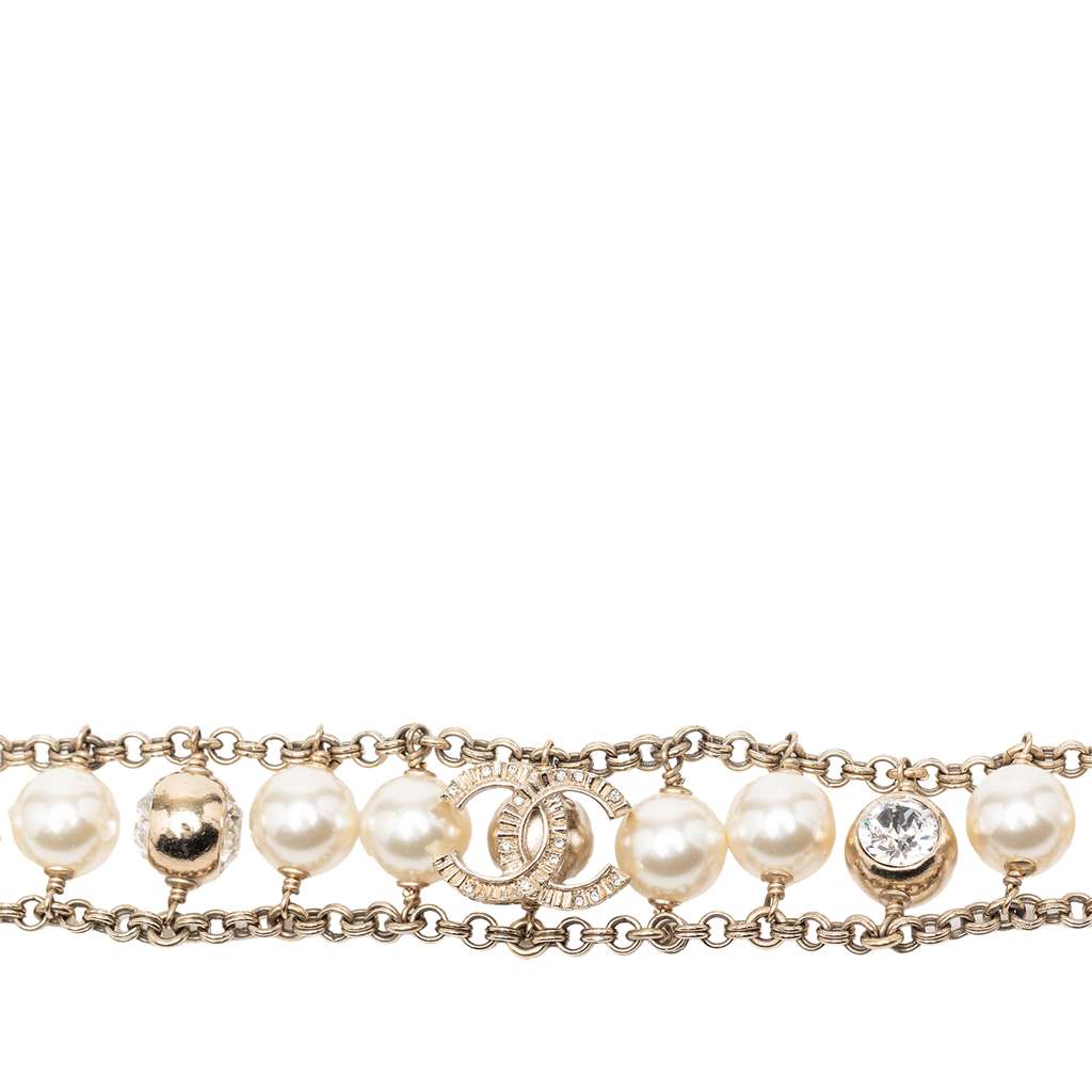 Chanel CC Gold Plated Rhinestone Faux Pearl Chain Choker Necklace Gold Metal Good condition - Model View