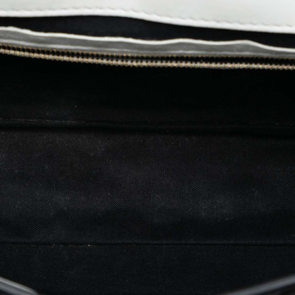 Fendi Joshua Vides California Sky Medium Embossed Leather Baguette Satchel White Leather Good condition - Model View