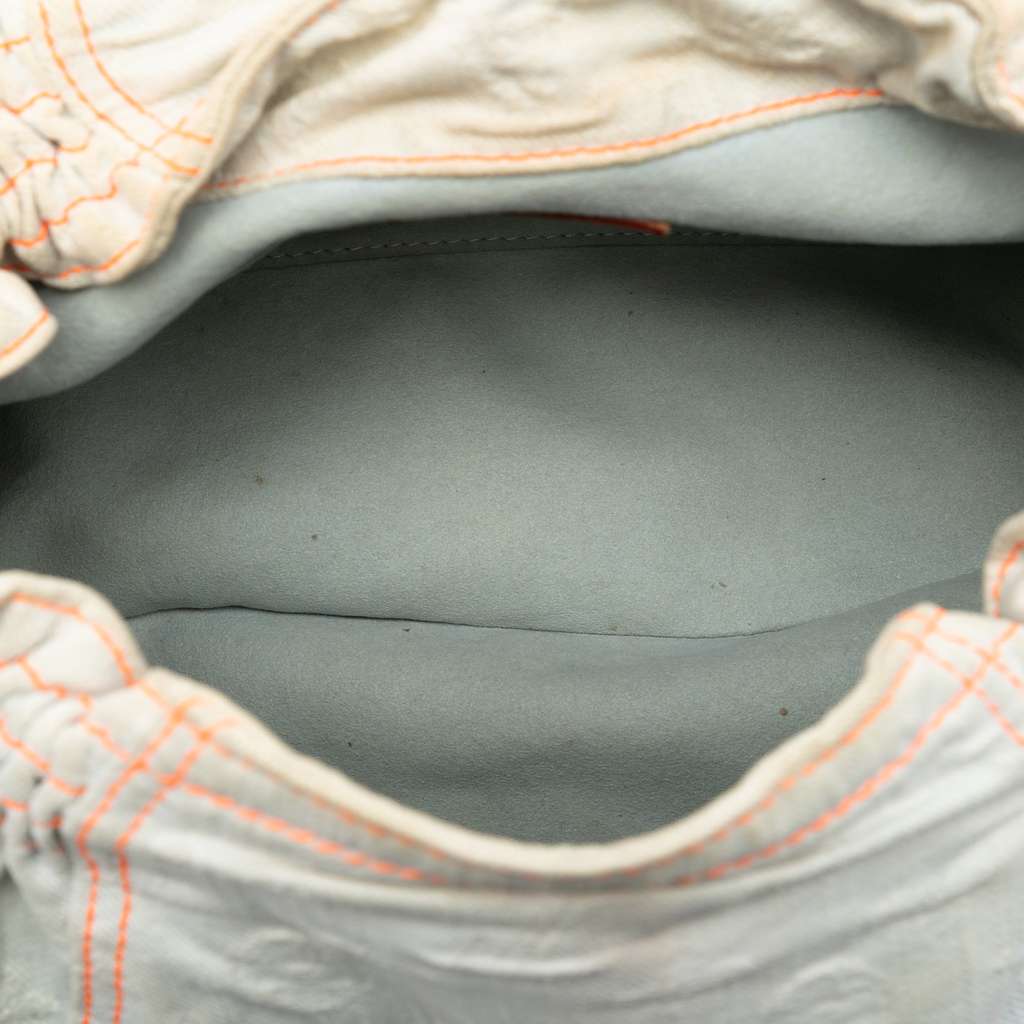 Louis Vuitton Monogram Denim Sunshine Blue Denim Good condition - Model View