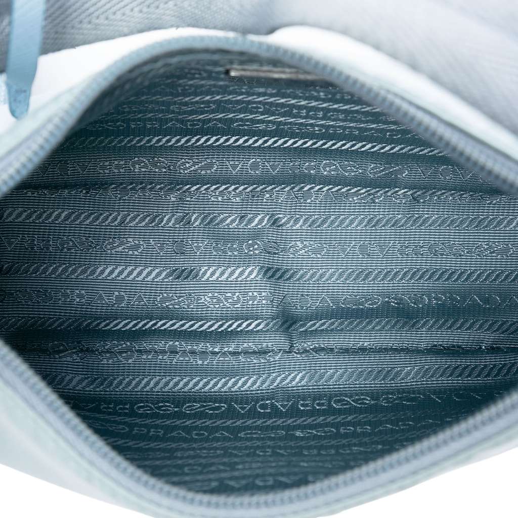 Prada Tessuto Re Edition 2000 Shoulder Bag Blue Good condition - Model View