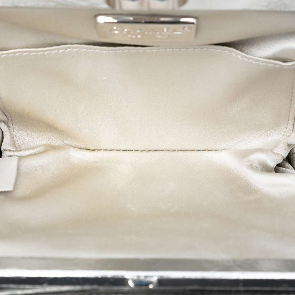 Chanel Satin Sequin Embroidered La Pausa Evening Clutch Silver Satin Good condition - Model View