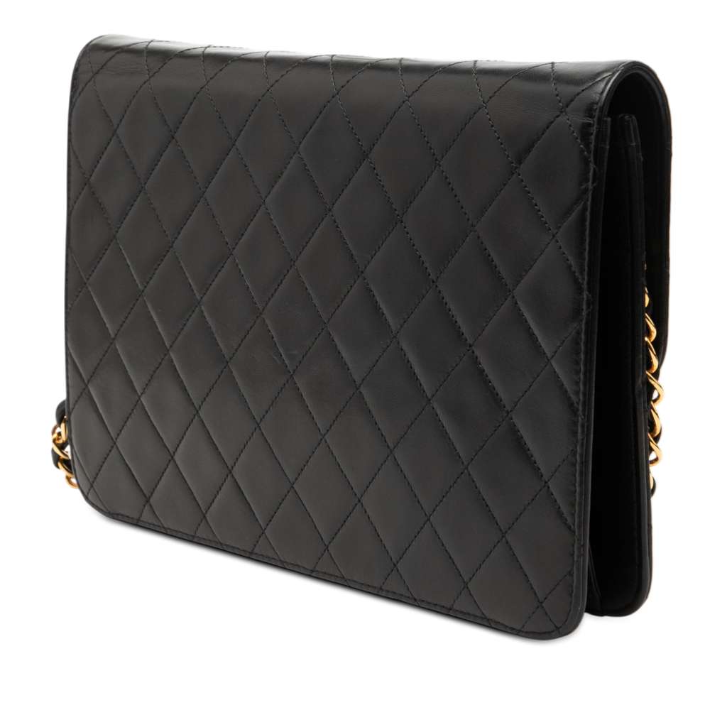 Chanel Medium CC Quilted Lambskin Single Flap Black Leather Good condition - Back View