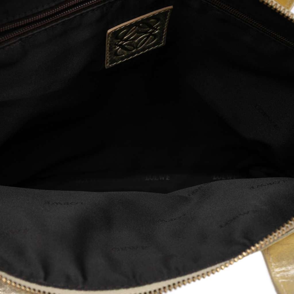 Loewe Metallic Leather Tote Silver Leather Good condition - Model View