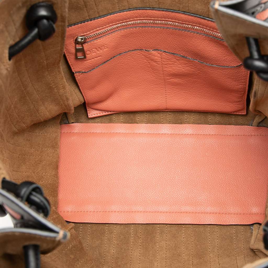 Loewe Leather Grid Flamenco Knot Tote Pink Leather Good condition - Model View