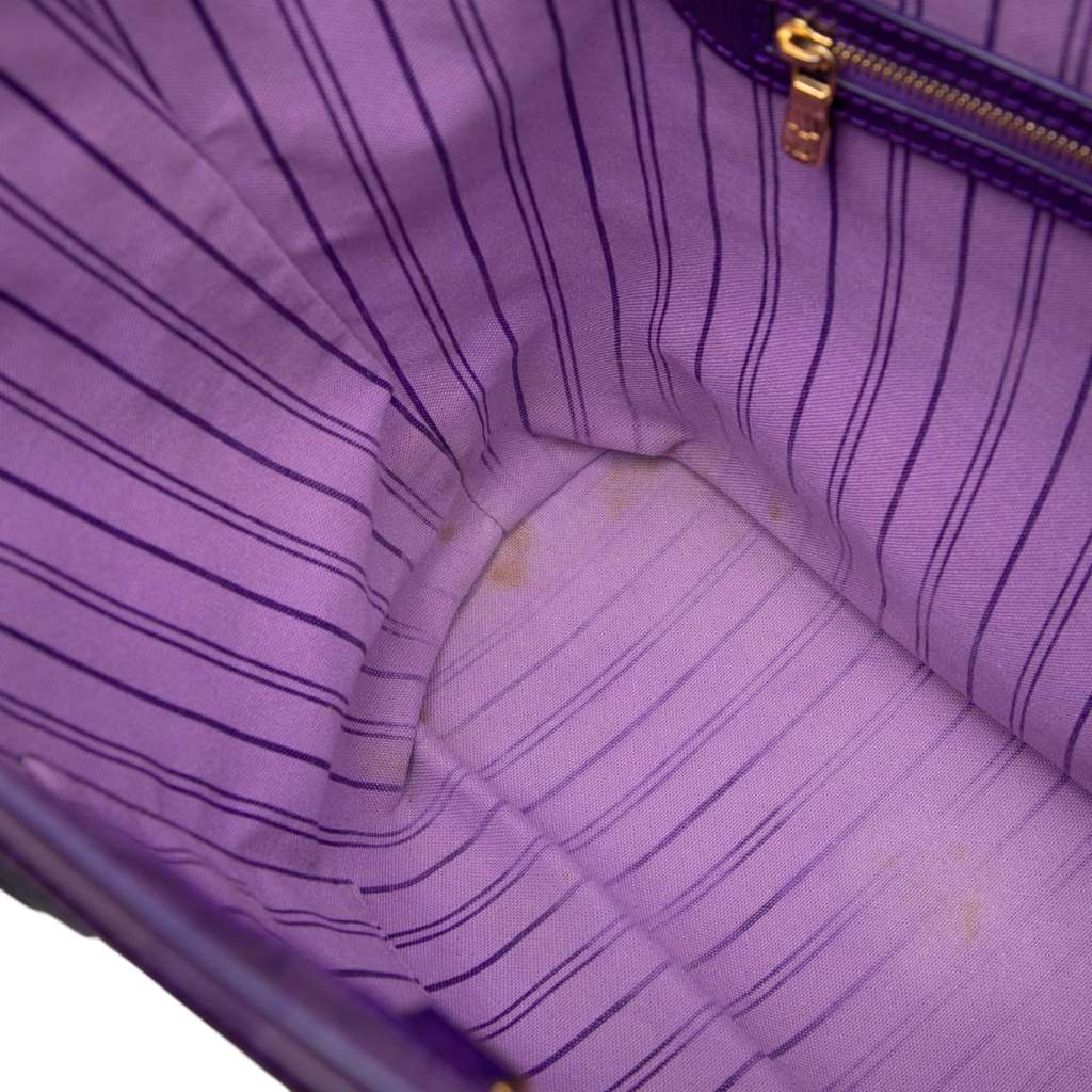 Louis Vuitton Takashi Murakami Coated Canvas Cosmic Blossom Tote PM Purple Canvas Good condition - Model View