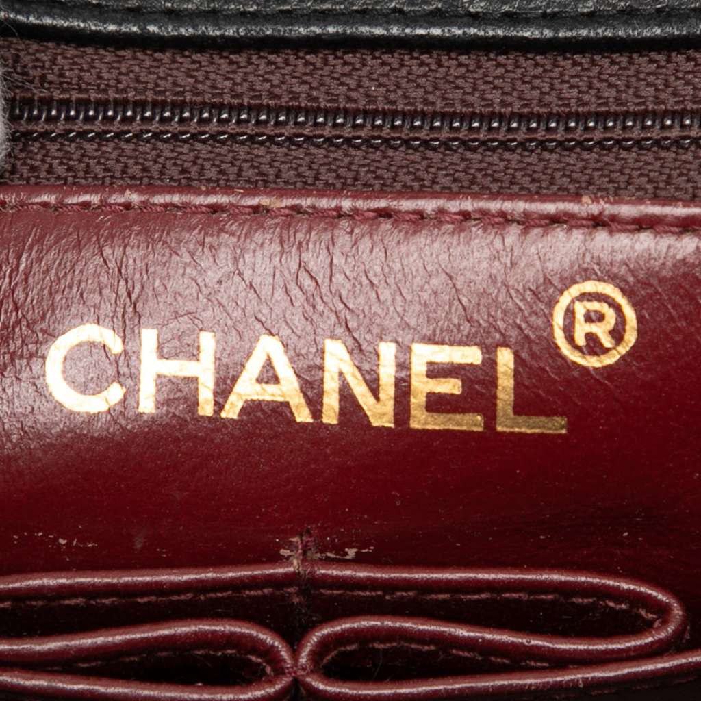 Chanel Small Square Quilted Lambskin Flap Black Leather Good condition - Box View