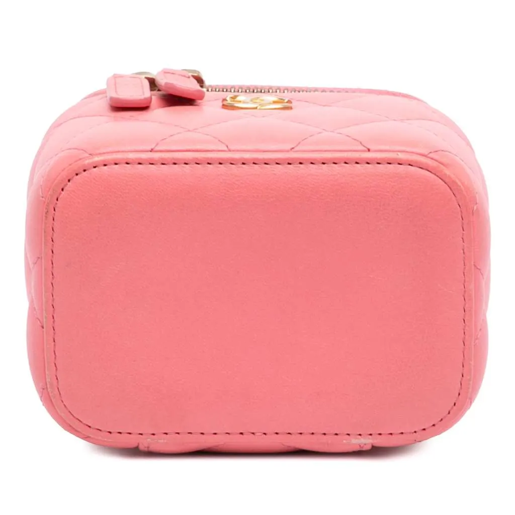 Chanel Mini Quilted Lambskin Pearl Crush Vanity Case With Chain Pink Leather Very good - Inside View