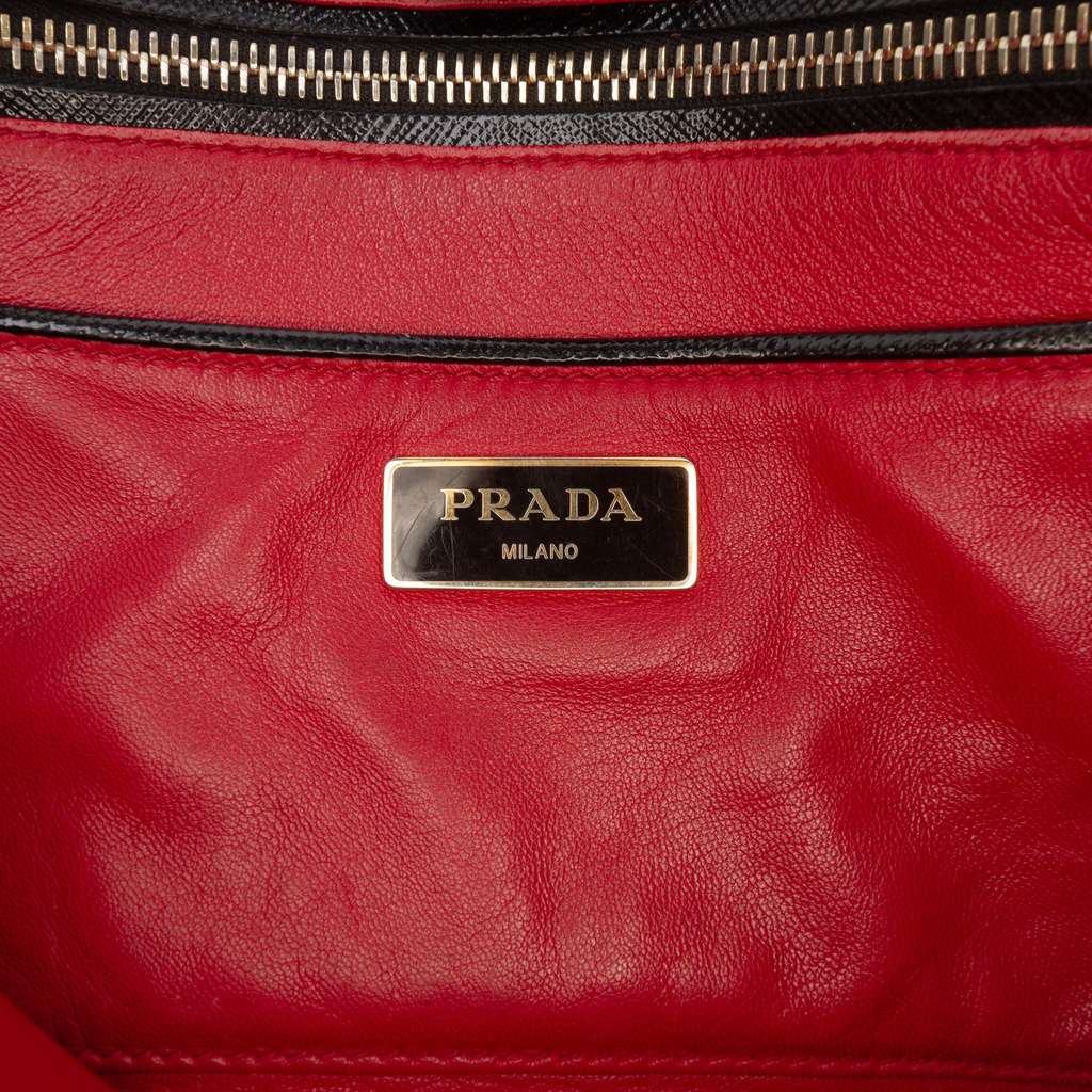 Prada Medium Saffiano Vernice Open Promenade Satchel Black Leather Good condition - Box View