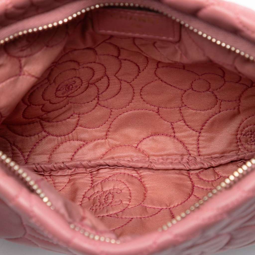 Chanel Embossed Lambskin Camellia Chain Pochette Pink Leather Good condition - Model View