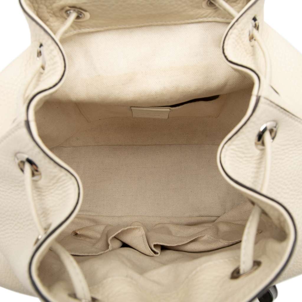 Gucci Leather Bamboo Tassel Backpack White Leather Good condition - Model View