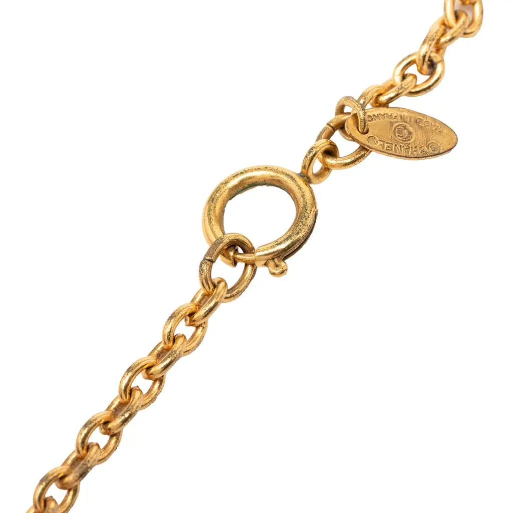 Chanel Gold Plated Quilted CC Pendant Necklace Gold Metal Very good - Model View